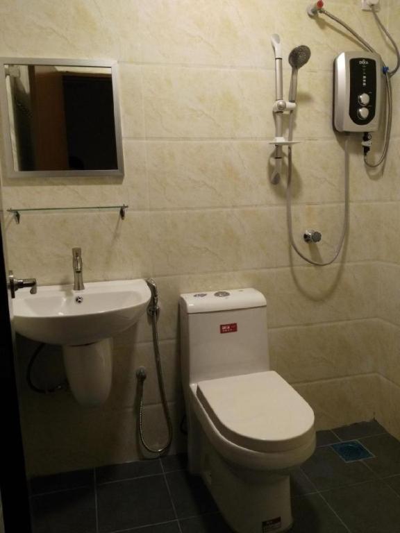 The Pines Hotel Kampung Kuala Terla Ngoại thất bức ảnh